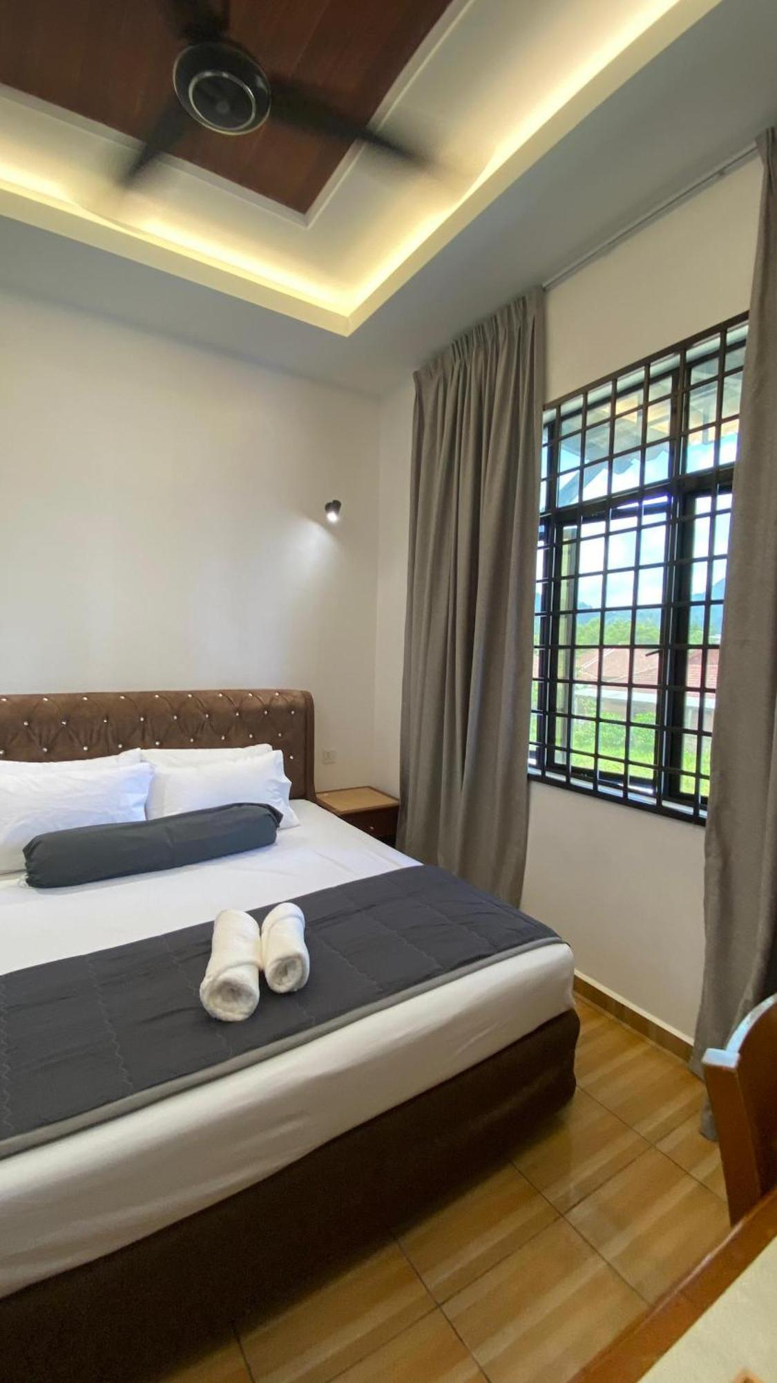 Eleven25 Roomstay Дунгун Екстериор снимка