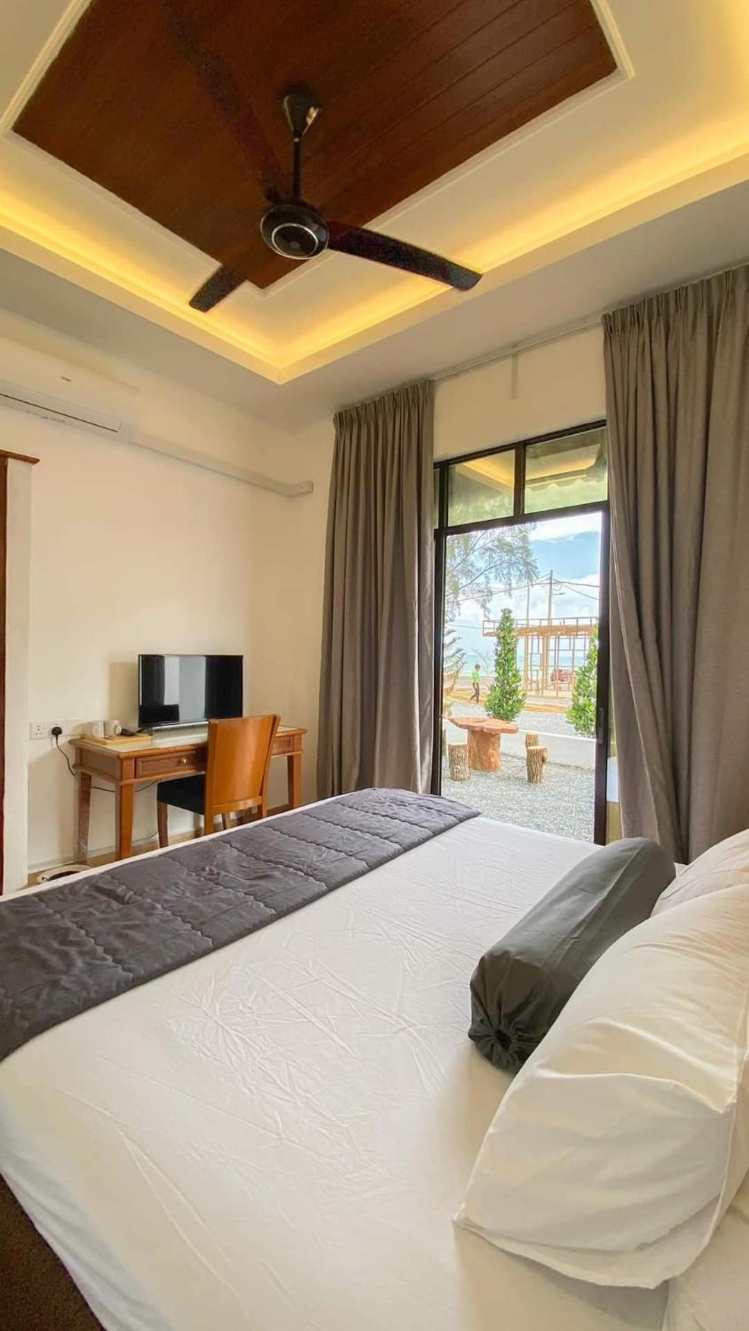 Eleven25 Roomstay Дунгун Екстериор снимка