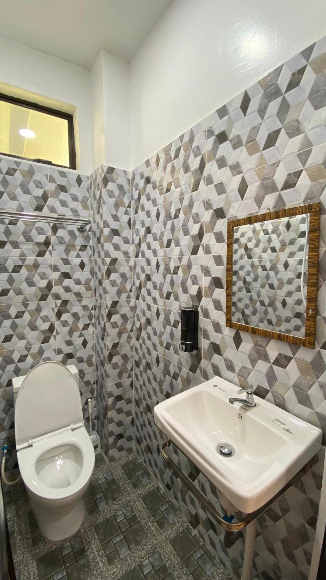 Eleven25 Roomstay Дунгун Екстериор снимка