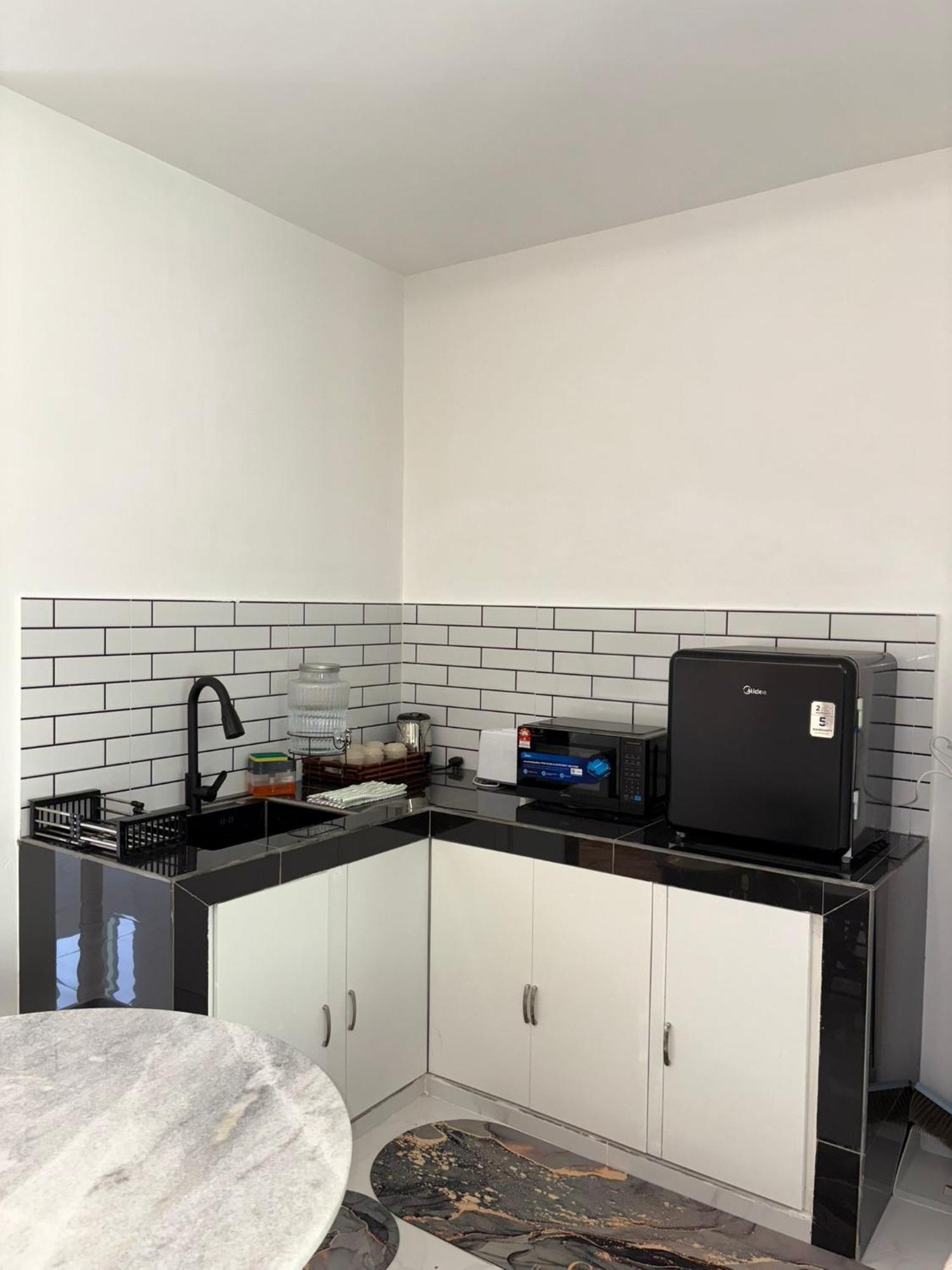 Eleven25 Roomstay Дунгун Екстериор снимка